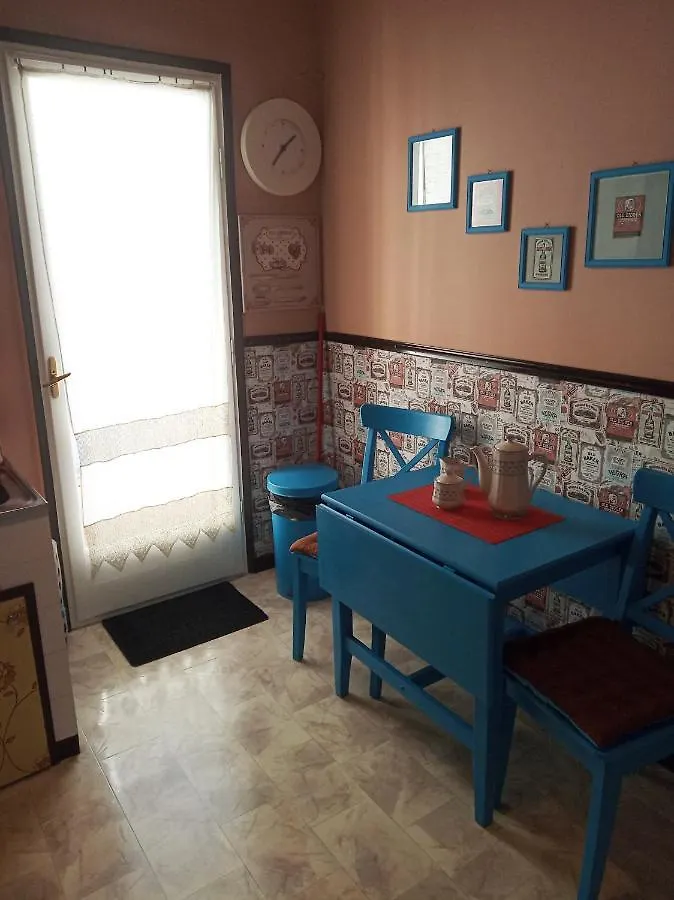 Cosy Penthouse -Up To 6 Guests- In The City Centre! Saloniki Apartament