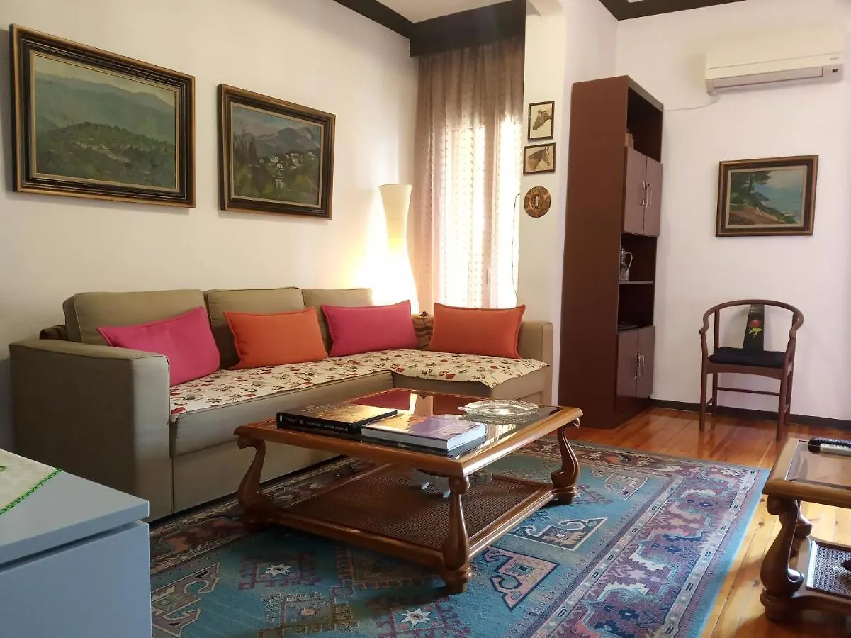 Cosy Penthouse -Up To 6 Guests- In The City Centre! Saloniki